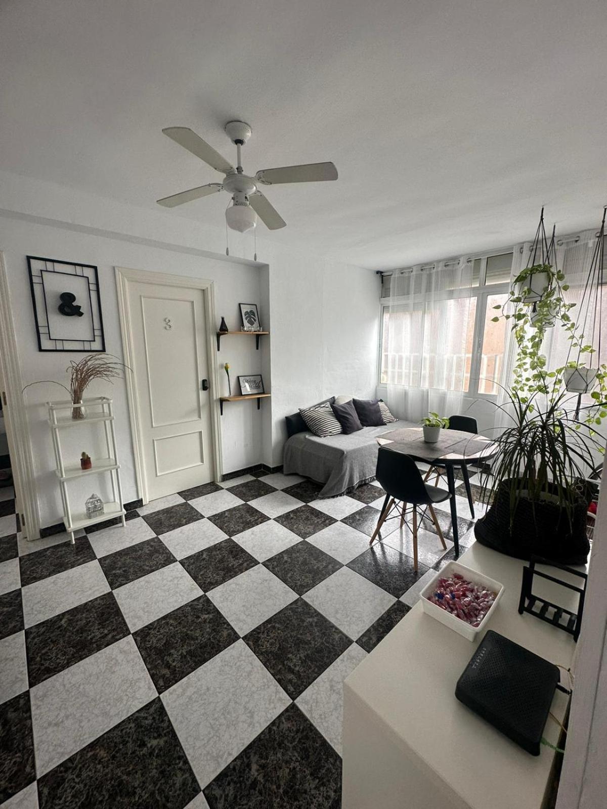 Habitacion 3 - 3 Planta Sin Ascensor En Piso Compartido No Es Piso Entero! Fuengirola Zewnętrze zdjęcie